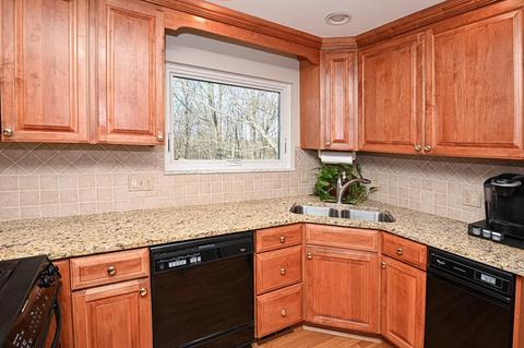 9555 Bluewing Ter, Blue Ash, OH 45241 photo 12