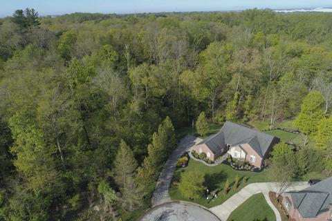 2644 Stonehaven Dr, Cincinnati, OH 45245 photo 3
