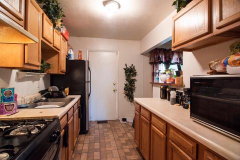 8822 Desoto Dr, Cincinnati, OH 45231 photo 9