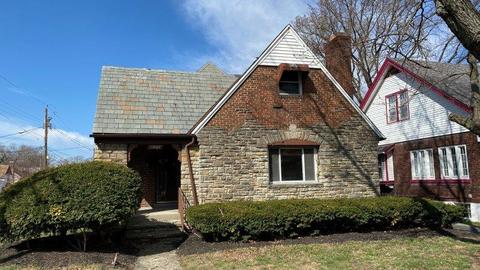 5021 Paddock Rd, Cincinnati, OH 45237 photo 2