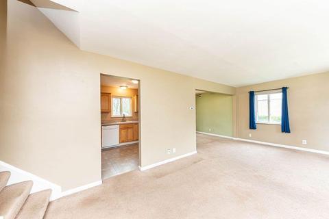 8613 Pringle Dr, Cincinnati, OH 45231 photo 8