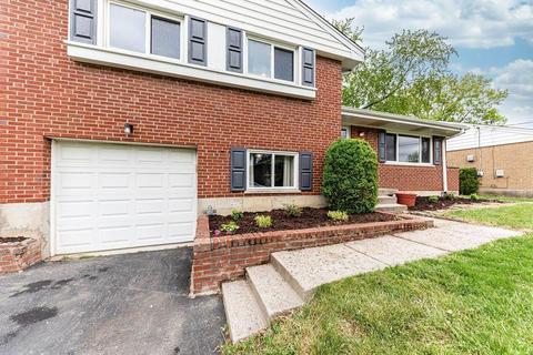 8613 Pringle Dr, Cincinnati, OH 45231 photo 2