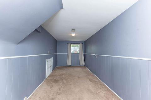 8613 Pringle Dr, Cincinnati, OH 45231 photo 21