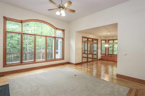 5318 Ridgevale Ct, Hamilton Township, OH 45039 photo 8