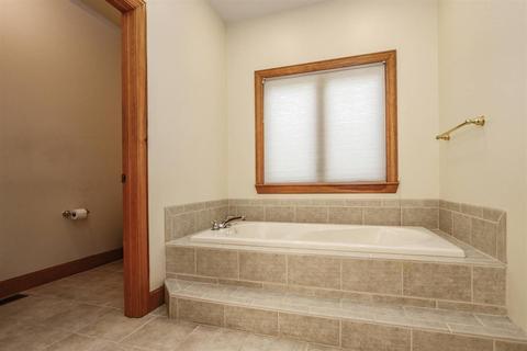 5318 Ridgevale Ct, Hamilton Township, OH 45039 photo 41