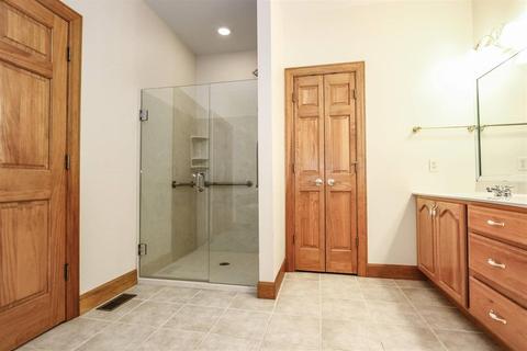 5318 Ridgevale Ct, Hamilton Township, OH 45039 photo 25