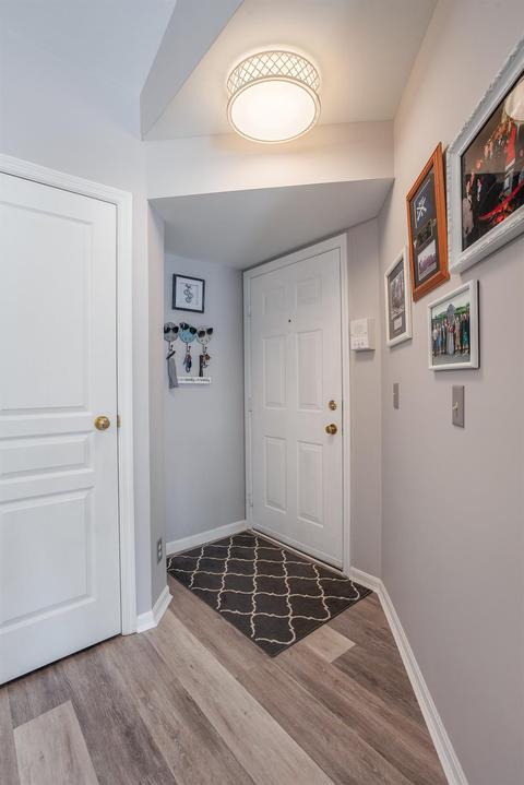 3984 Maplefield Ct #H, Cincinnati, OH 45255 photo 2