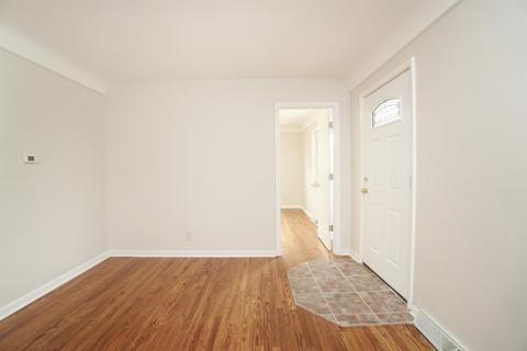 8428 Pine Rd, Cincinnati, OH 45236 photo 4