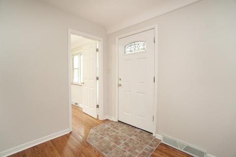 8428 Pine Rd, Cincinnati, OH 45236 photo 3