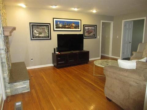 9178 Scamper Ln, Blue Ash, OH 45242 photo 5