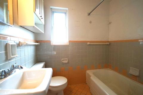 4011 Smith Rd, Cheviot, OH 45211 photo 4