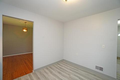 1898 Edgewater Dr, Cincinnati, OH 45240 photo 11