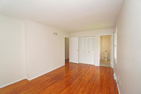1898 Edgewater Dr, Cincinnati, OH 45240 photo 20