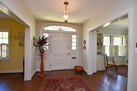 3 Interwood Pl, Cincinnati, OH 45220 photo 4