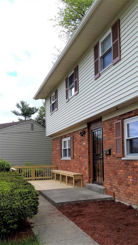 10232 Tottenham Dr, Cincinnati, OH 45231 photo 2