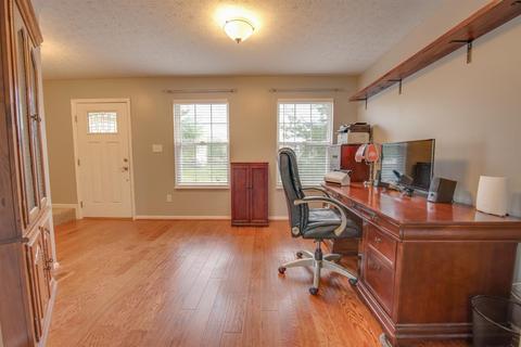 800 Thornton Dr, Morrow, OH 45152 photo 4
