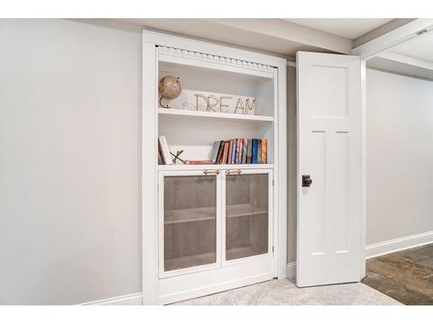 3858 Drake Ave, Cincinnati, OH 45209 photo 24