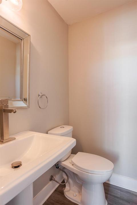 2256 Loth St, Cincinnati, OH 45219 photo 12