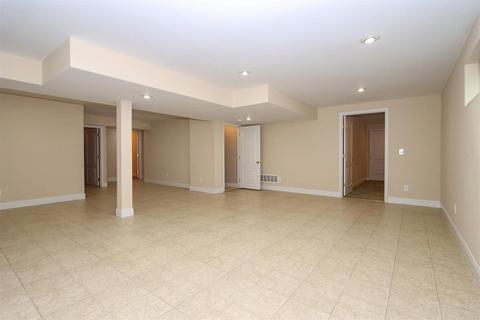 519 Conrad Dr, Cincinnati, OH 45231 photo 27