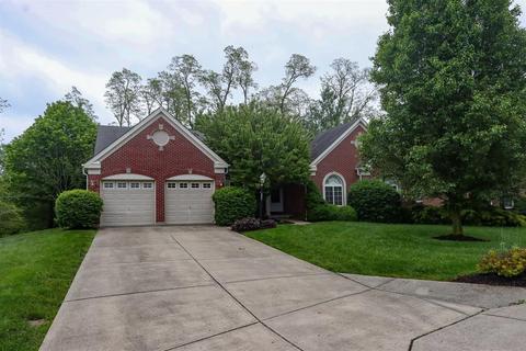 519 Conrad Dr, Cincinnati, OH 45231 photo 2