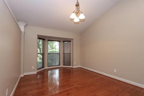 519 Conrad Dr, Cincinnati, OH 45231 photo 9
