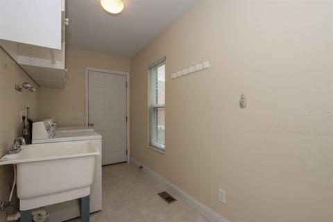 519 Conrad Dr, Cincinnati, OH 45231 photo 33