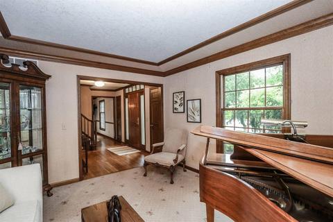 3719 Fallentree Ln, Blue Ash, OH 45236 photo 6