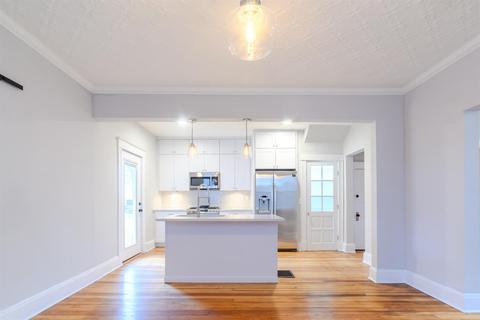 3145 Markbreit Ave, Cincinnati, OH 45209 photo 8