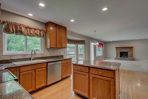 882 Tall Trees Dr, Cincinnati, OH 45245 photo 6