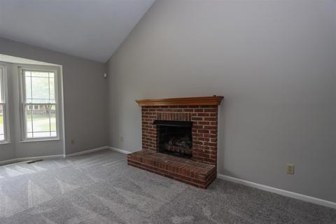 575 Forest Ridge Ct, Cincinnati, OH 45244 photo 7