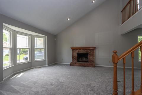 575 Forest Ridge Ct, Cincinnati, OH 45244 photo 5