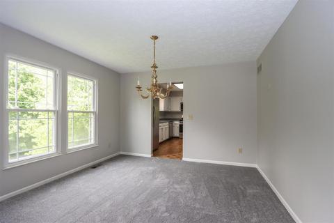 575 Forest Ridge Ct, Cincinnati, OH 45244 photo 11