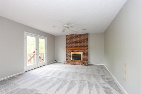 575 Forest Ridge Ct, Cincinnati, OH 45244 photo 9