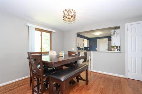 707 Loda Dr, Cincinnati, OH 45245 photo 7