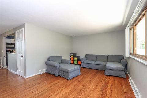 707 Loda Dr, Cincinnati, OH 45245 photo 4