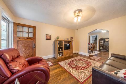3222 Stanhope Ave, Cincinnati, OH 45211 photo 3