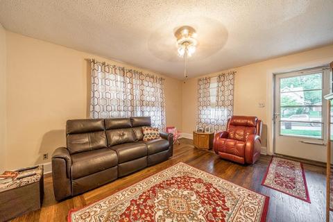 3222 Stanhope Ave, Cincinnati, OH 45211 photo 4