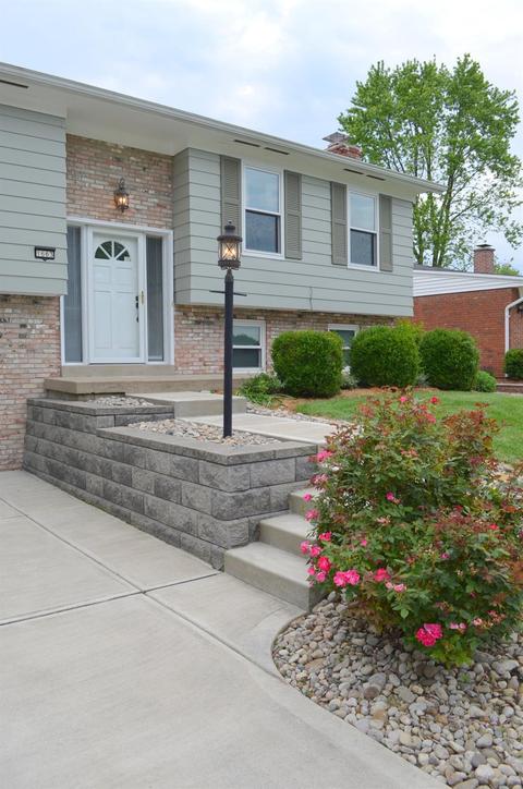 1663 Laval Dr, Cincinnati, OH 45255 photo 2