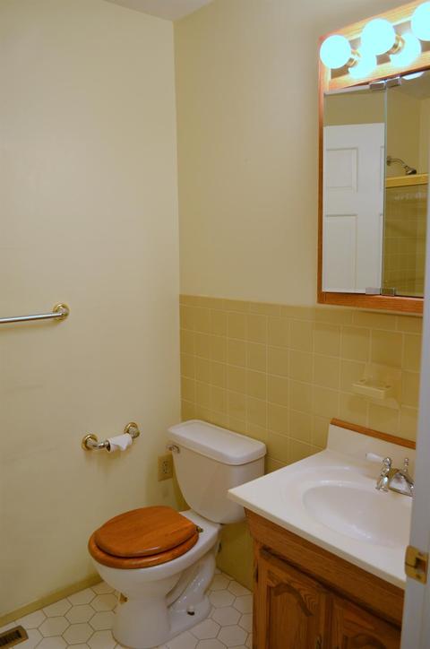 1663 Laval Dr, Cincinnati, OH 45255 photo 12