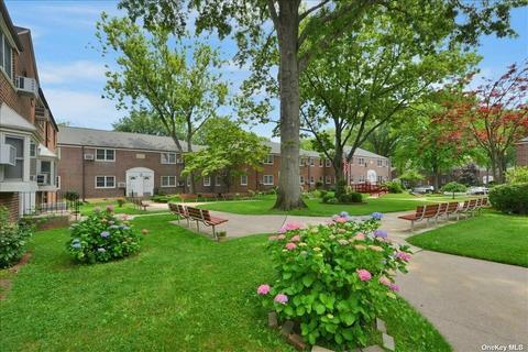 8830 Eagleview Dr #8, West Chester, OH 45069 photo 3