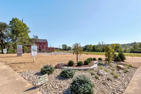 2471 Riverside Dr, Cincinnati, OH 45202 photo 14