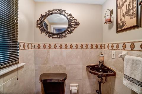 1106 Egan Hills Dr, Cincinnati, OH 45229 photo 18