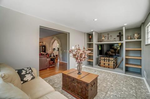 1106 Egan Hills Dr, Cincinnati, OH 45229 photo 6