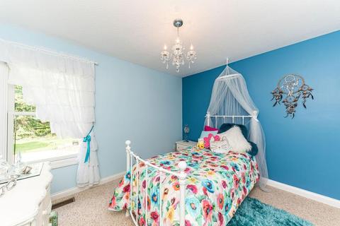1030 Windsor Ct, Cincinnati, OH 45245 photo 17