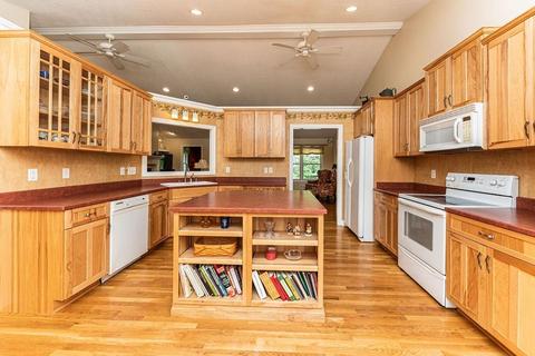 1030 Windsor Ct, Cincinnati, OH 45245 photo 6