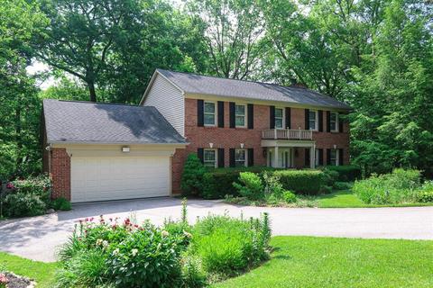 943 Surrey Way, Cincinnati, OH 45245 photo 2