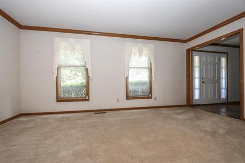 943 Surrey Way, Cincinnati, OH 45245 photo 7