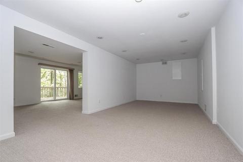 943 Surrey Way, Cincinnati, OH 45245 photo 26
