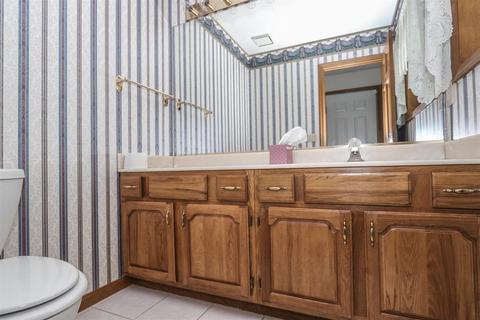 943 Surrey Way, Cincinnati, OH 45245 photo 31
