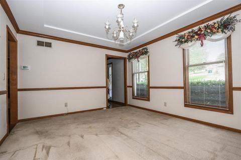 943 Surrey Way, Cincinnati, OH 45245 photo 12